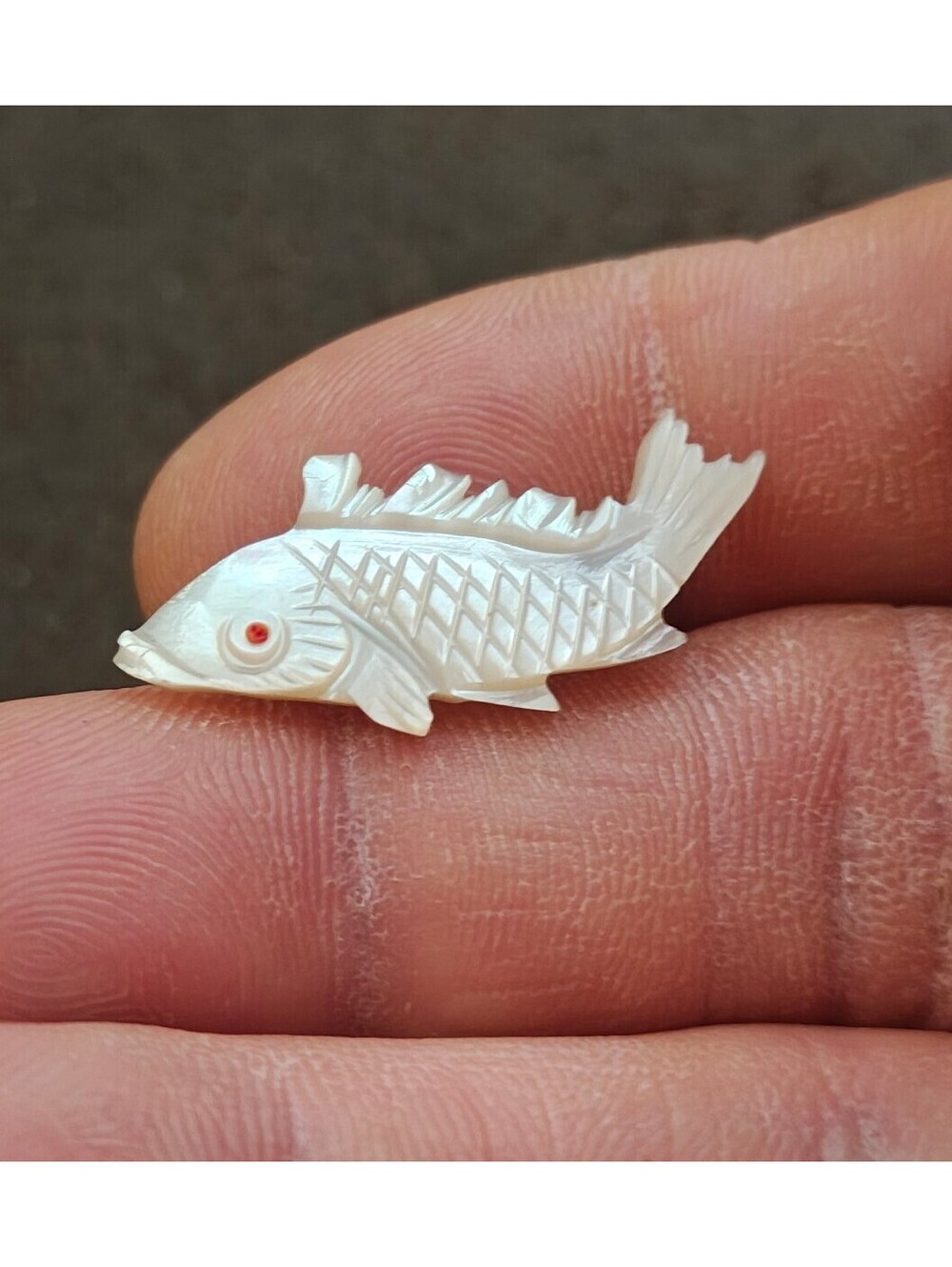 1960s Hand Carved Mother of Pearl Koi Fish Brooch Pin - Picture 5 of 9